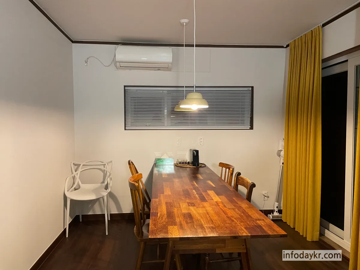 너의하루-거실-식탁