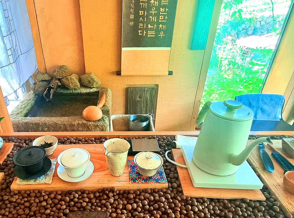 하동 도재명차: 한국의 치앙마이에서 즐기는 차 명인의 티코스와 숙소 도재 스테이