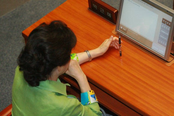 굿뉴스 실화 요도호 납치사건 일본배우 설경구 홍경 넷플릭스 06