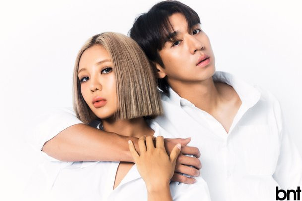 2023년 bnt 흰색 의상 커플 화보 트루디 이대은