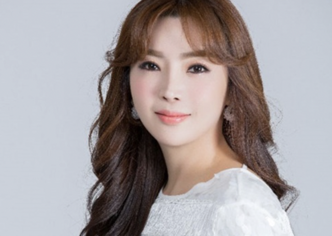 가수 최예진