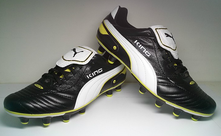 퓨마 킹 축구화
