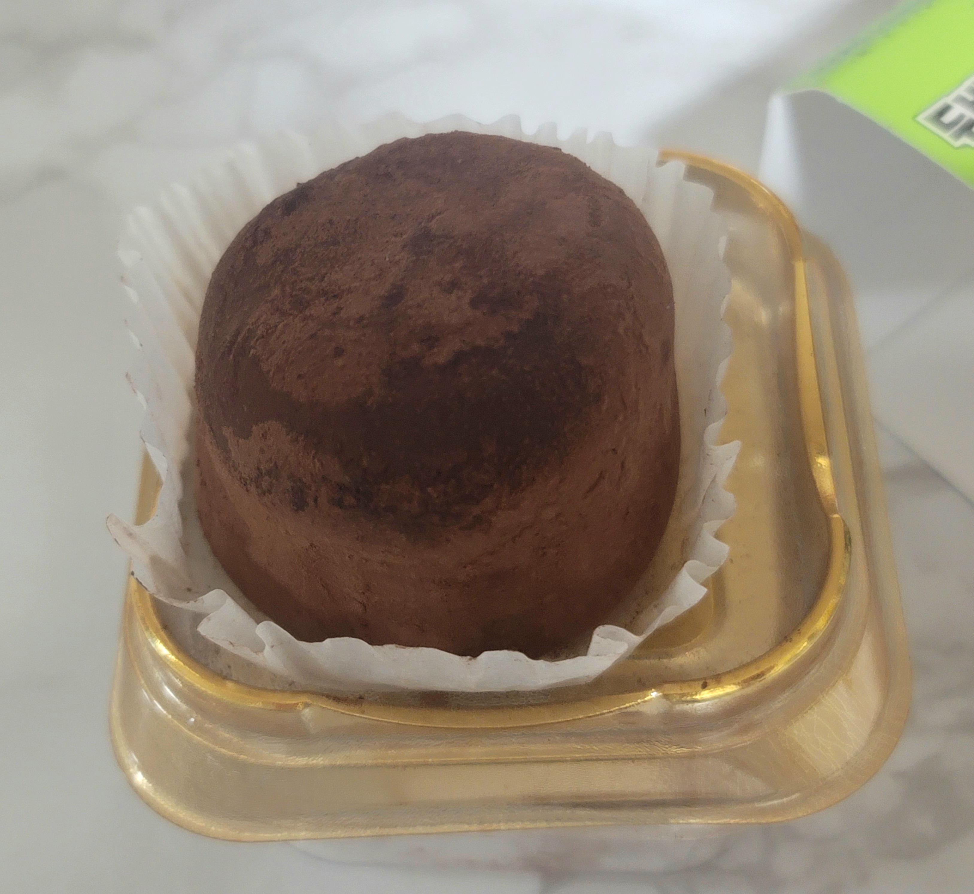 적당한 크기의 이마트 두쫀볼