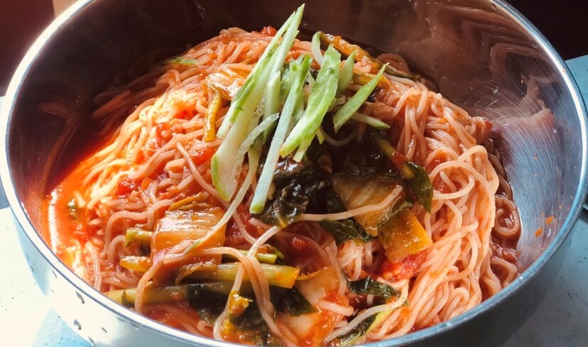 열무국수