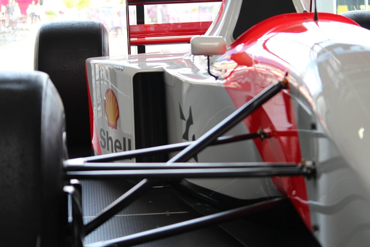 F1 머신의 기술 구조와 속도의 과학