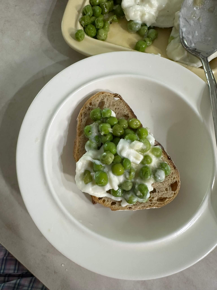 식재료 보관법의 모든 것: 냉장 보관이 필요한 식품 vs 상온 보관 식품