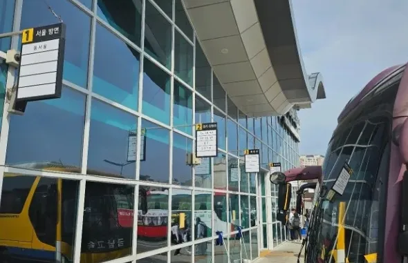 유성시외버스정류소-타는곳 모습