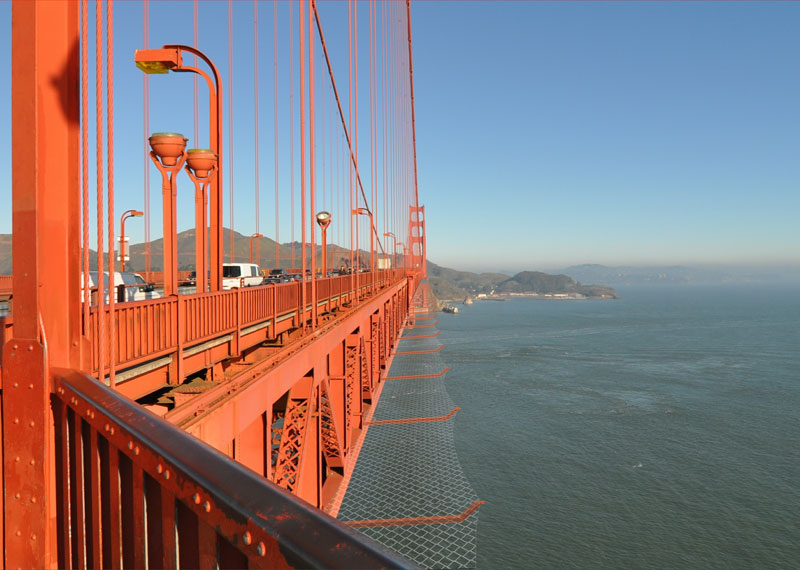 미국의 금문교, 자살방지 위해 안전망 설치했다!...죽는 대신 부상 VIDEO: Golden Gate Bridge Unveils New Safety Nets in Fight Against Suicides