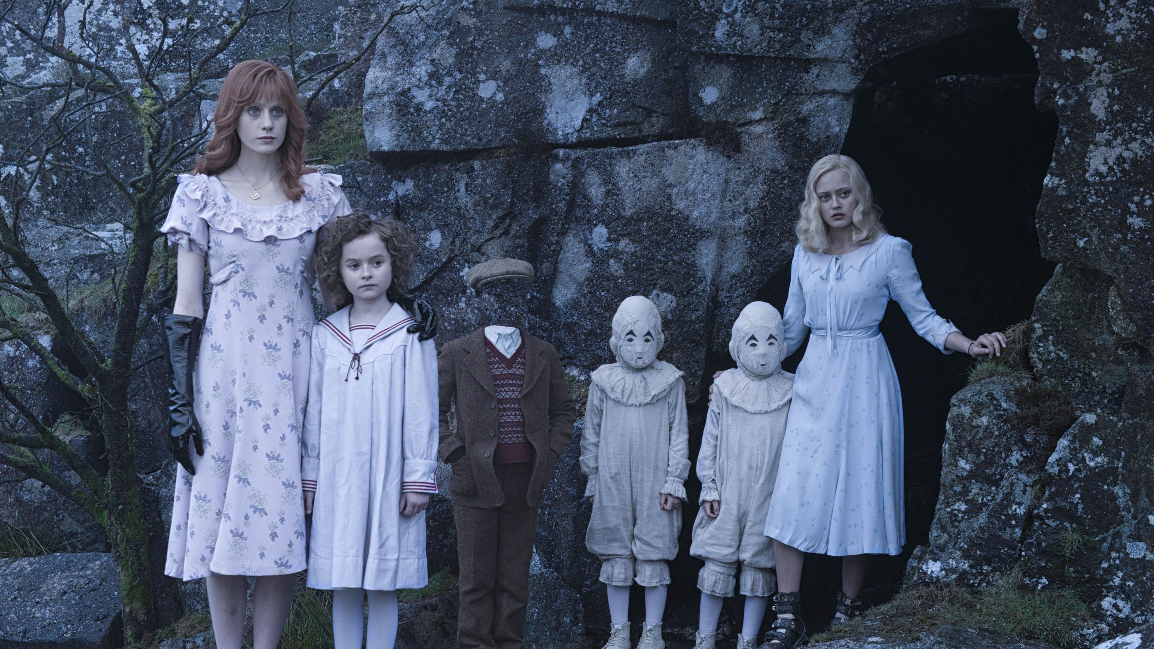 미스 페레그린과 이상한 아이들의 집 (Miss Peregrine's Home for Peculiar Children, 2016)