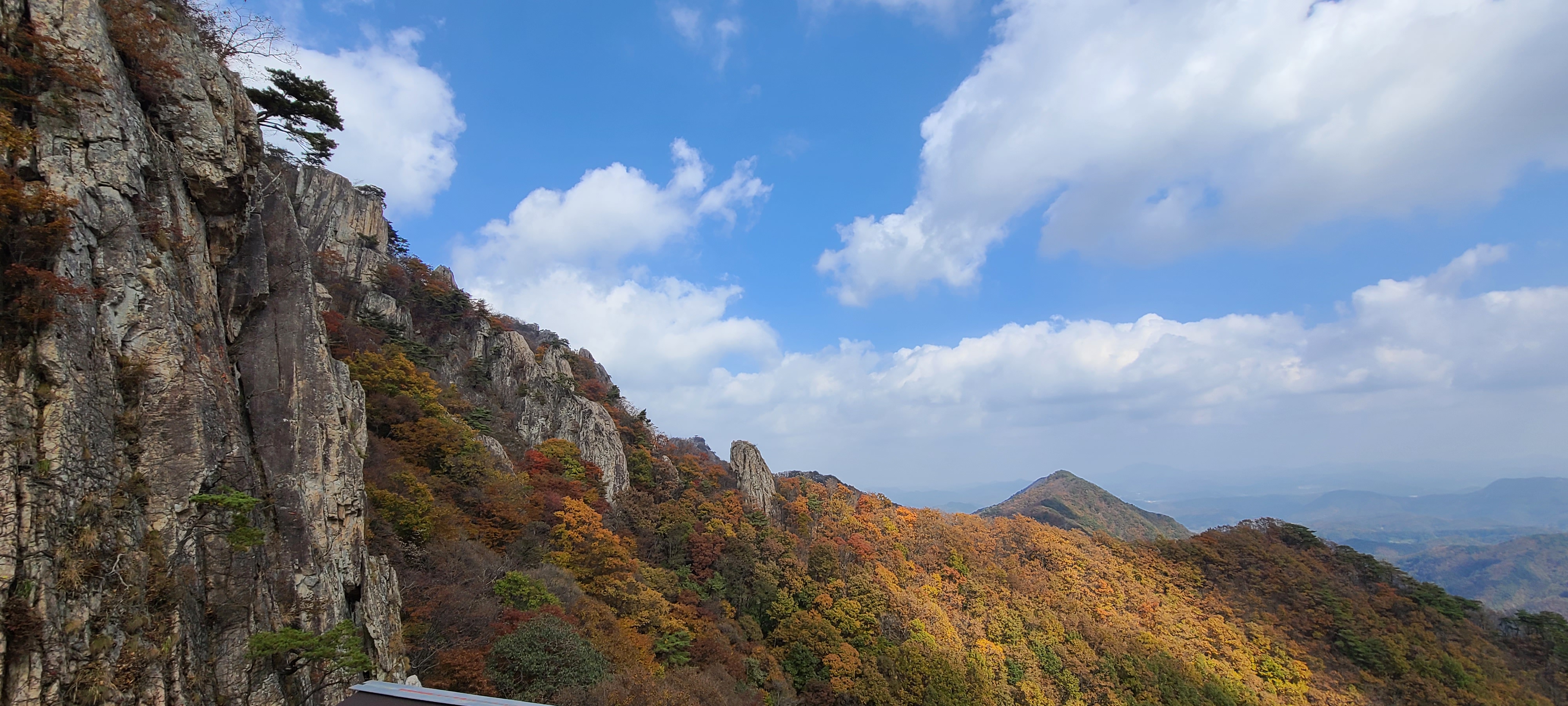 가을여행 등산 단풍구경 대둔산 명소 주차장 금강 구름다리 삼선계단 마천대 정상에서 케이블카