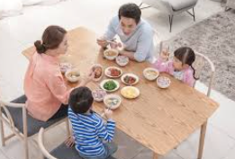 노화를 촉진하는 음식 vs 늦추는 음식 10가지 최신 리스트