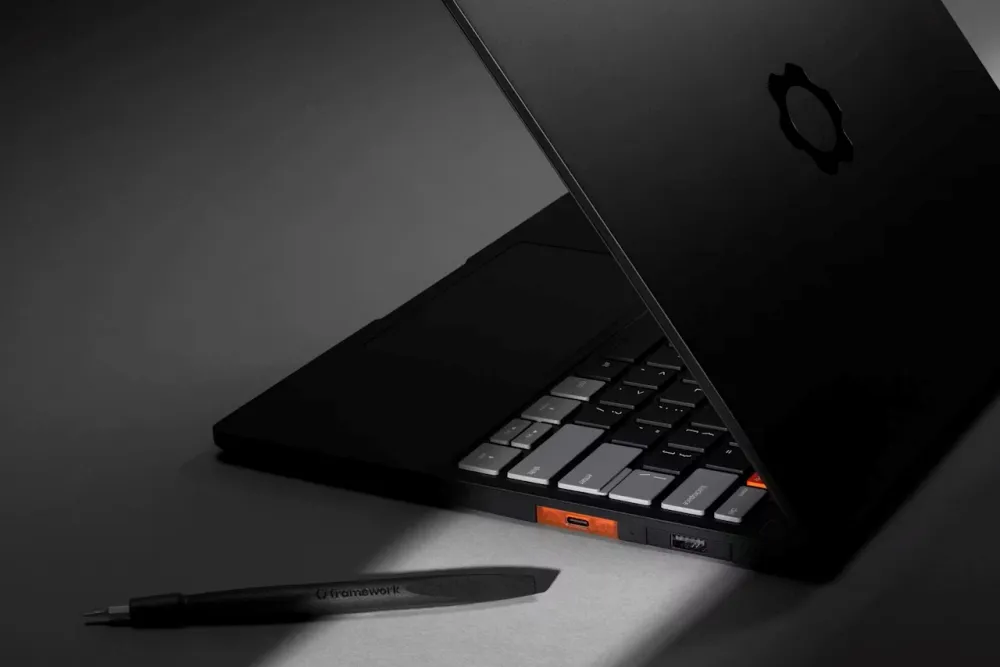 입맛대고 구성할 수 있는 모듈형 노트북, 랩탑 13 프로