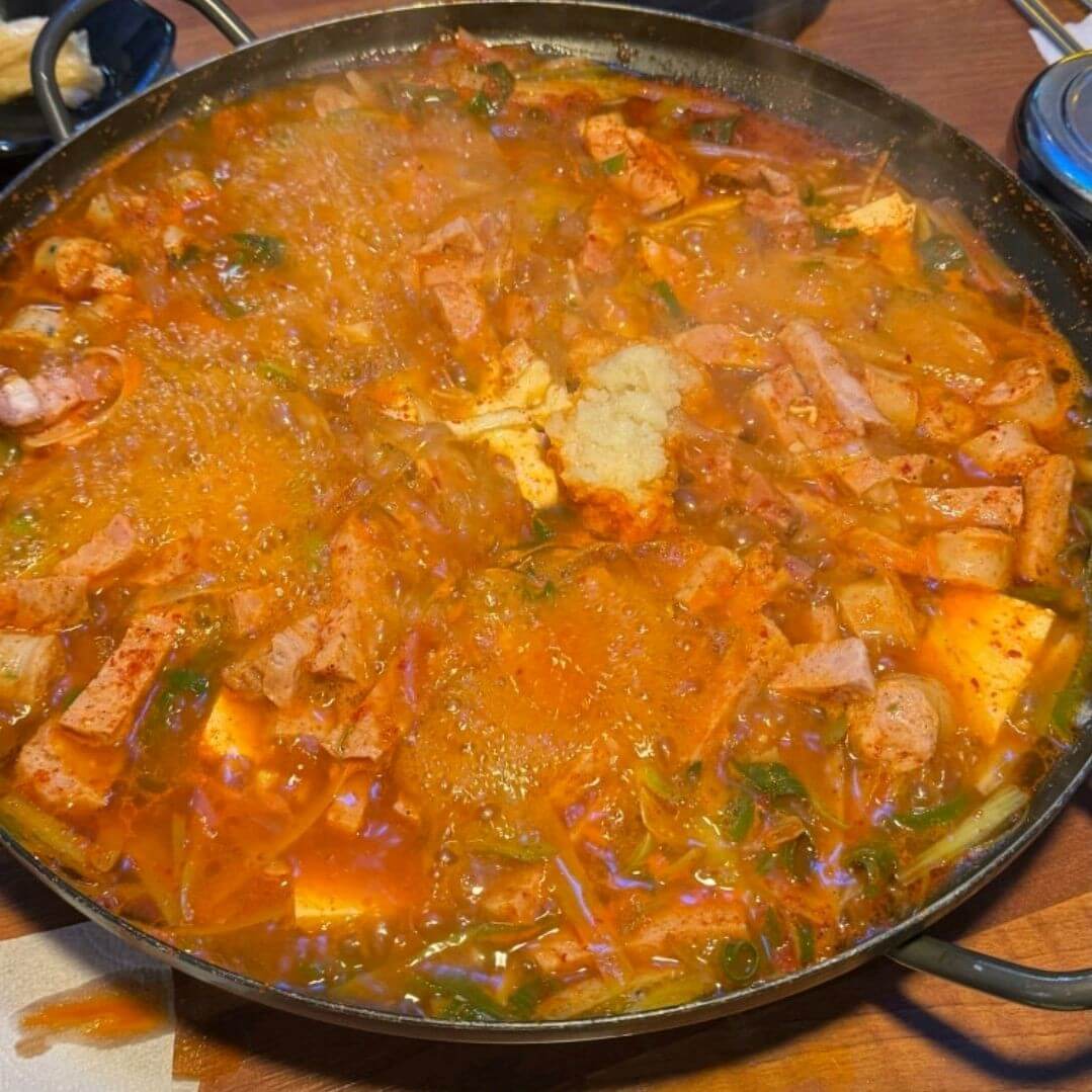 생방송투데이 부대볶찌 한우물의법칙 부대찌개집 위치 이정림수제햄부대찌개