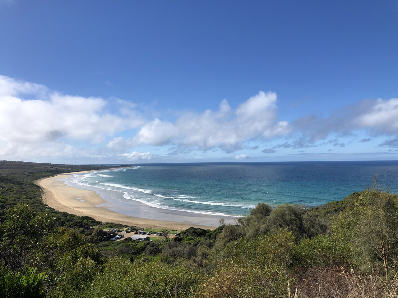 어쿼트 블러프 해안 뷰