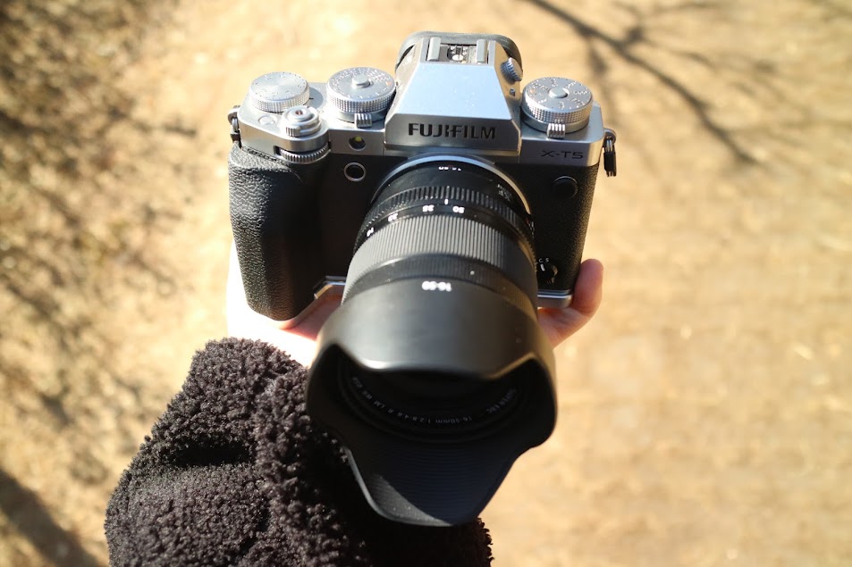 XF16-50mm F2.8-4.8 R LM WR 렌즈