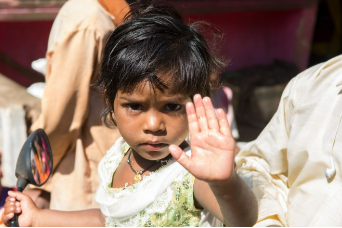 아이의 인사 습관, 언제부터 어떻게 ?사회성과 예절의 시작은 인사 부터