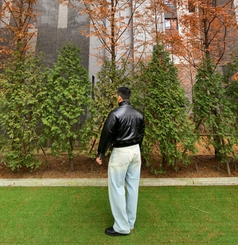 데일리룩('25. 11. 29.)마뗑킴 matinkim 하이그로시 패딩 점퍼 유광숏패딩 유광점퍼, 에러스익셉티드 연청 와이드 데님팬츠, 폴로 폴로랄프로렌 탈란 레더 남자 첼시부츠