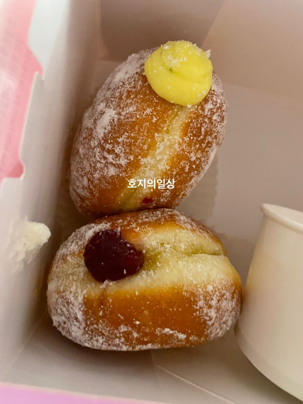 카페 노티드 제주애월점에서 구입한 도넛들