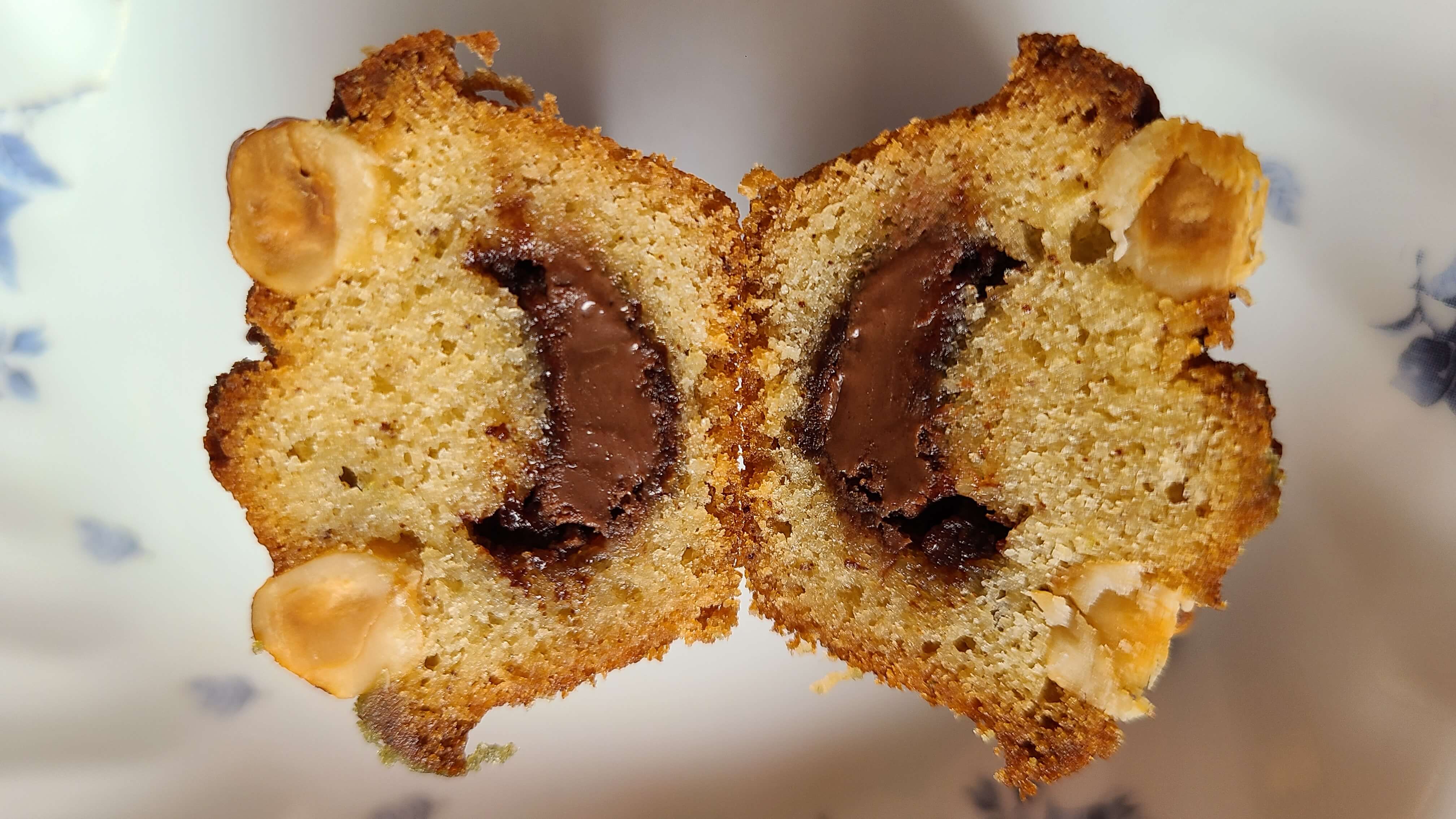 메이크-라이크-헤이즐넛-누텔라-휘낭시에-맛