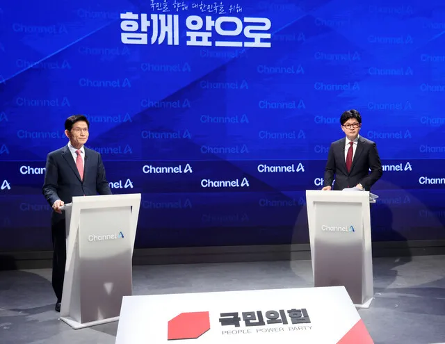 한동훈 vs 김문수 ‘탄핵 설전’