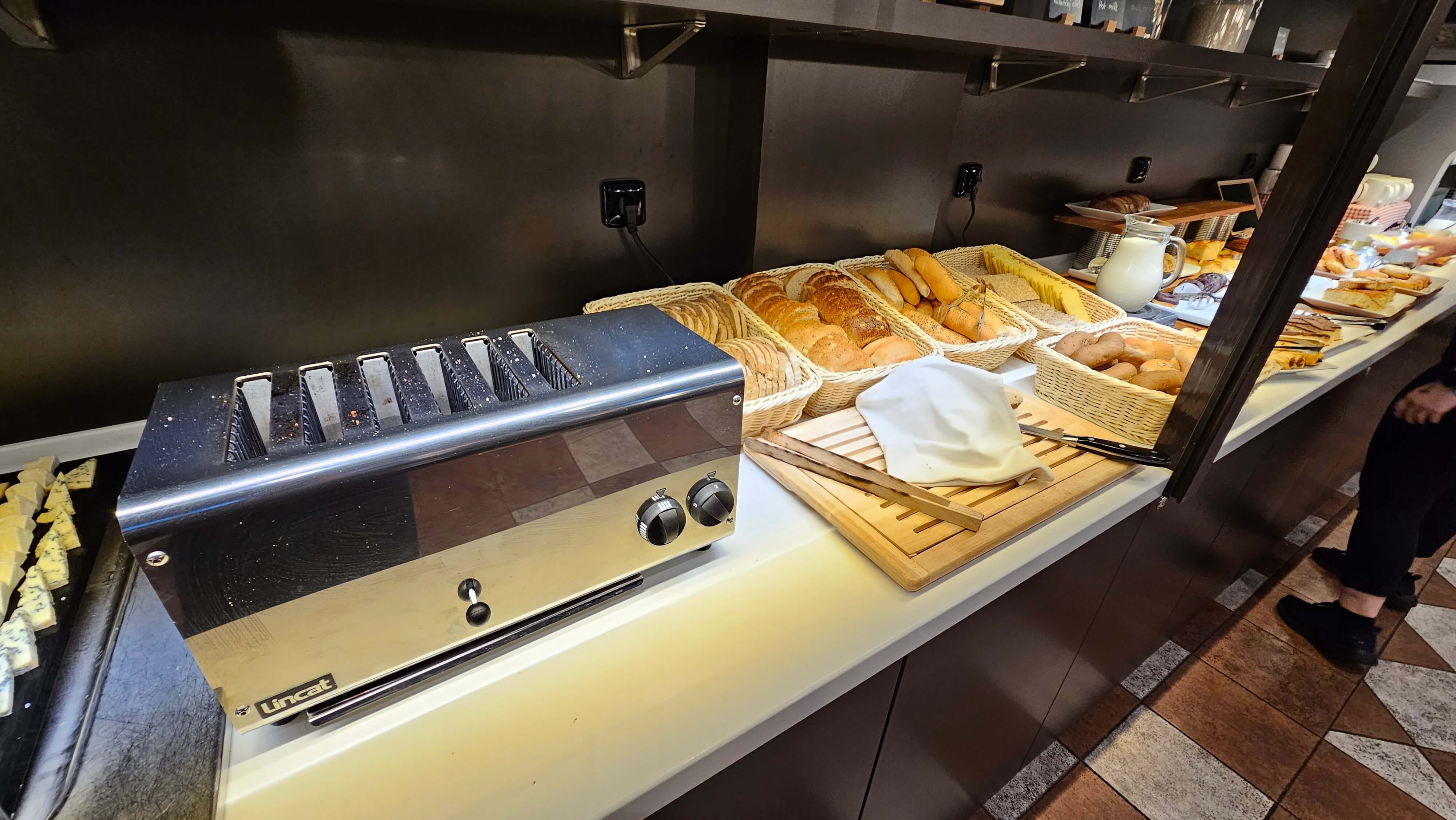 체코 프라하 여행 숙소 이비스 말라스트라