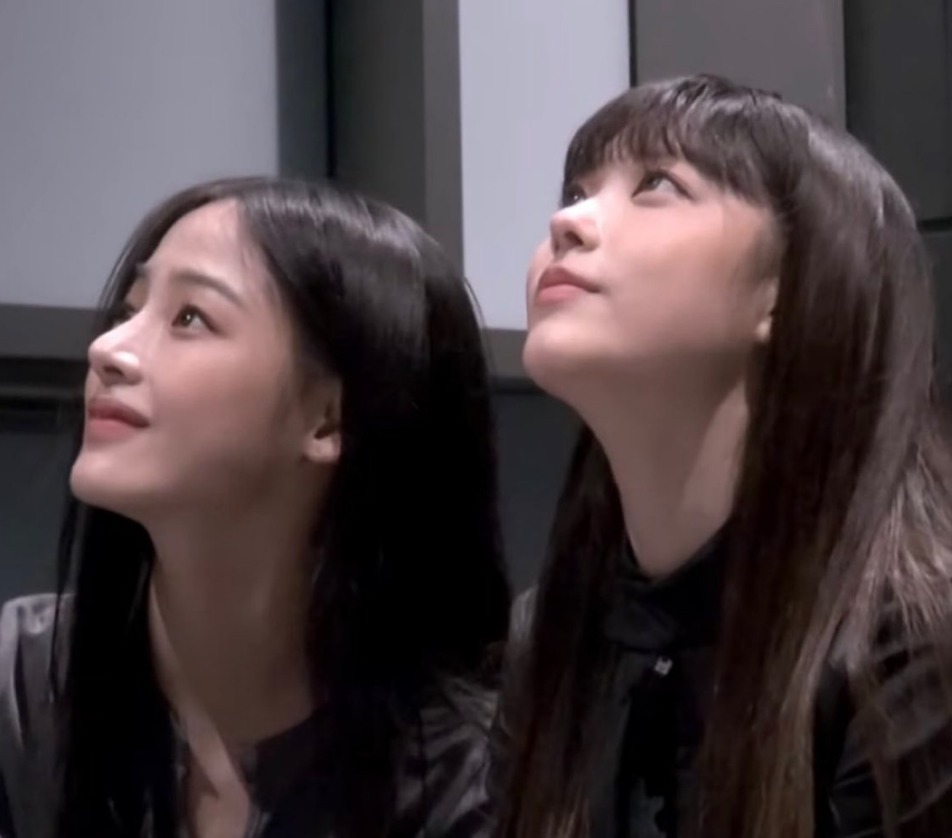 뉴진스 민지 해린 투샷