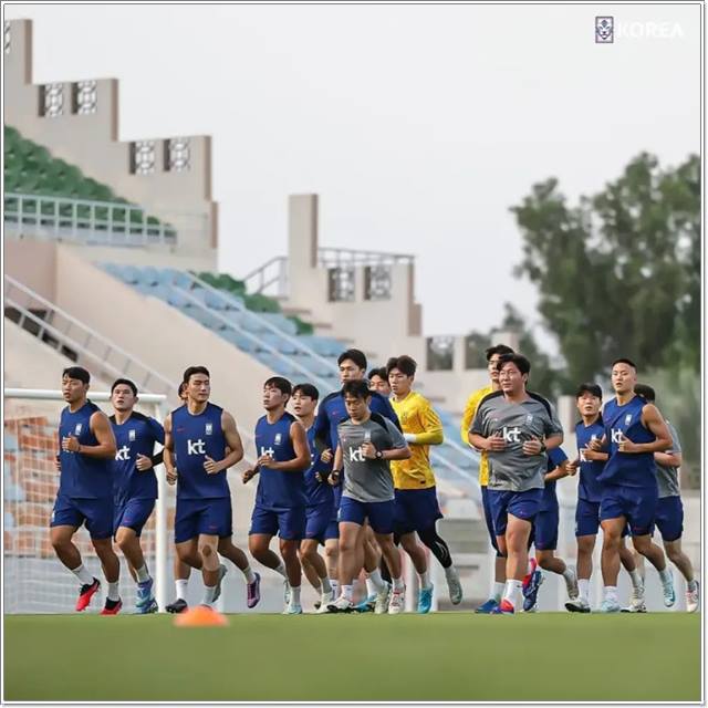 훈련중인 선수들