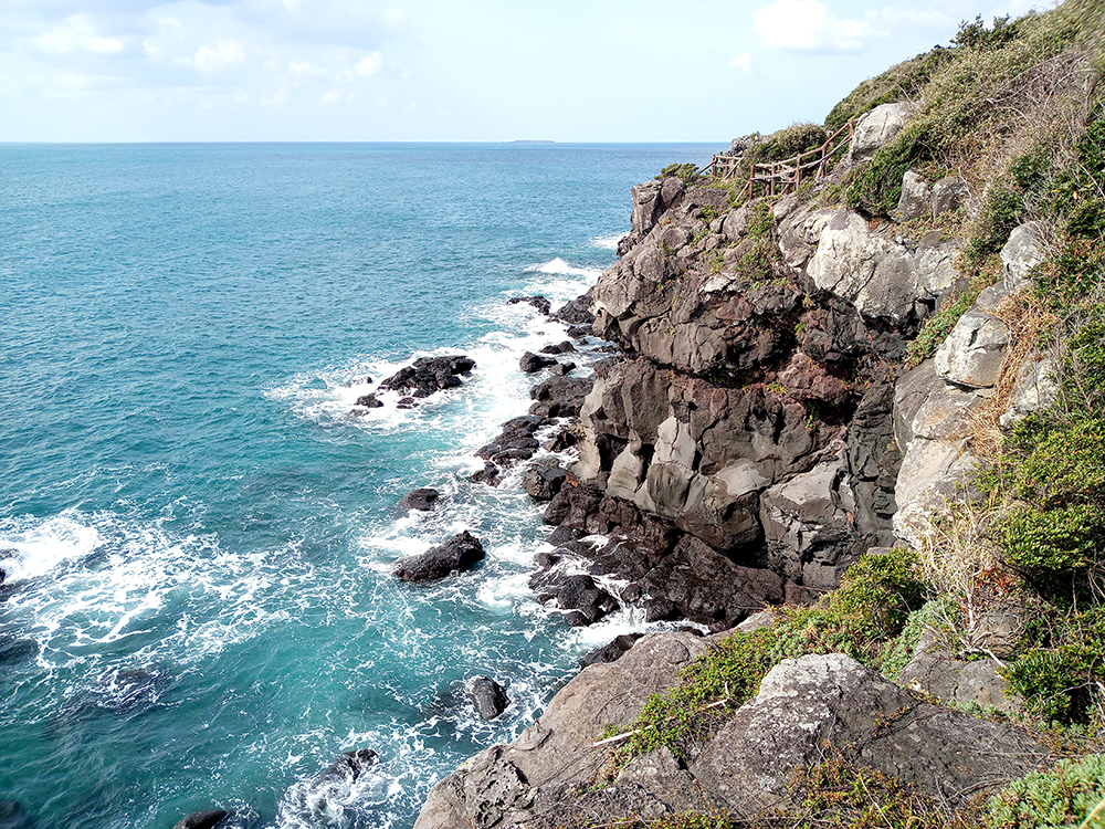 올레5코스: 큰엉산책로 호두암