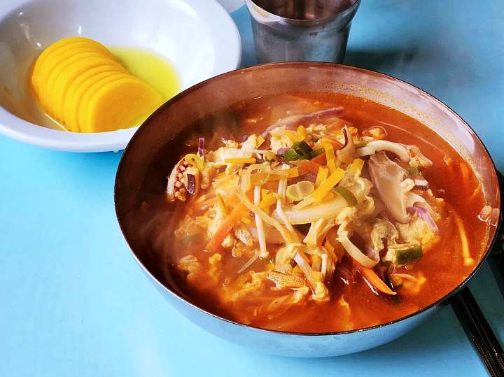 생방송오늘저녁 간판없는 영태리 라면 2인분 만원 고수쌈 돼지갈비 핫플 도넛가게 파주 맛집 추천