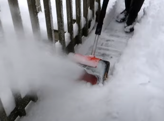 제설기눈치우는장면