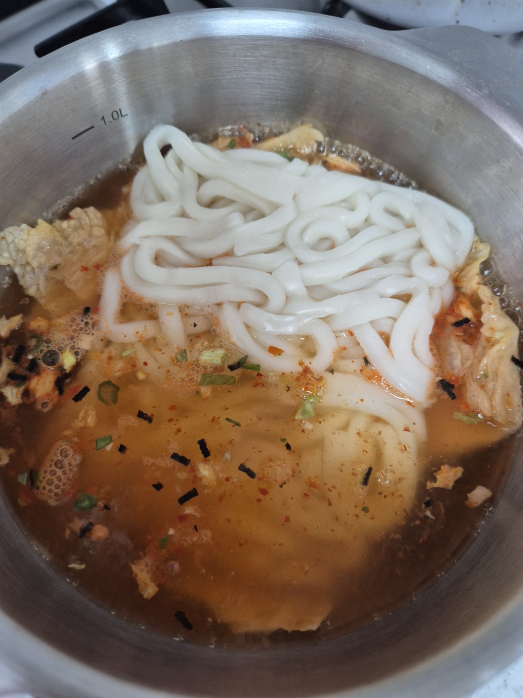 노브랜드 얼큰김치우동