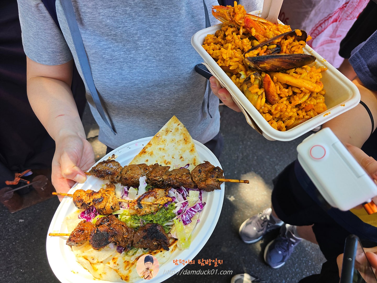 TASTING PLATE (3 CHOICES) + SALAD N PITTA, Seafood
