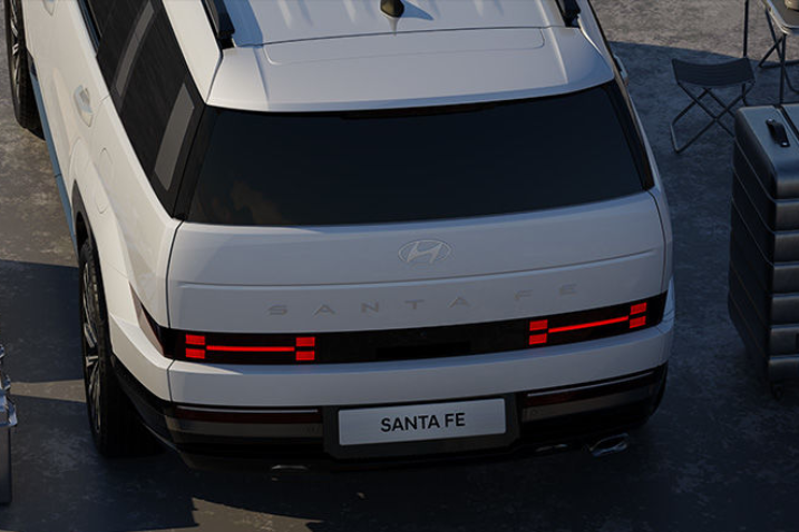2023 싼타페 뒷모습