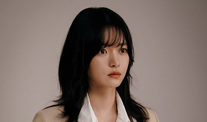 성스러운 아이돌