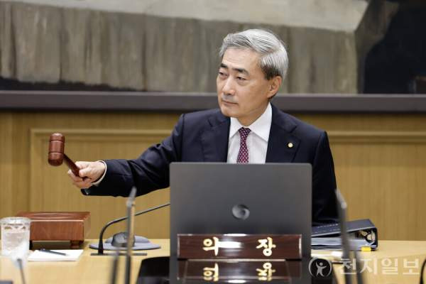 한국은행 기준금리 0.25%p 인상 배경과 한미 금리차 축소 영향 분석 (예적금 대출 가계 대응 가이드)