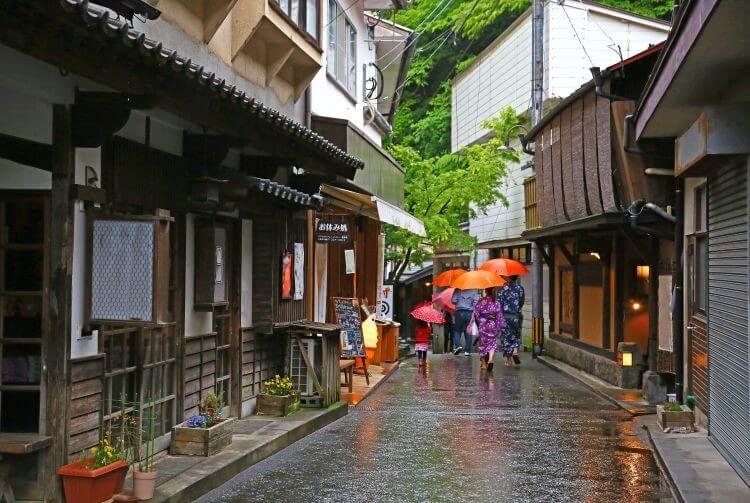 구로카와 온천 마을 거리