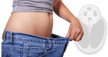 갱년기와 체중 증가 : 원인과 예방 방법