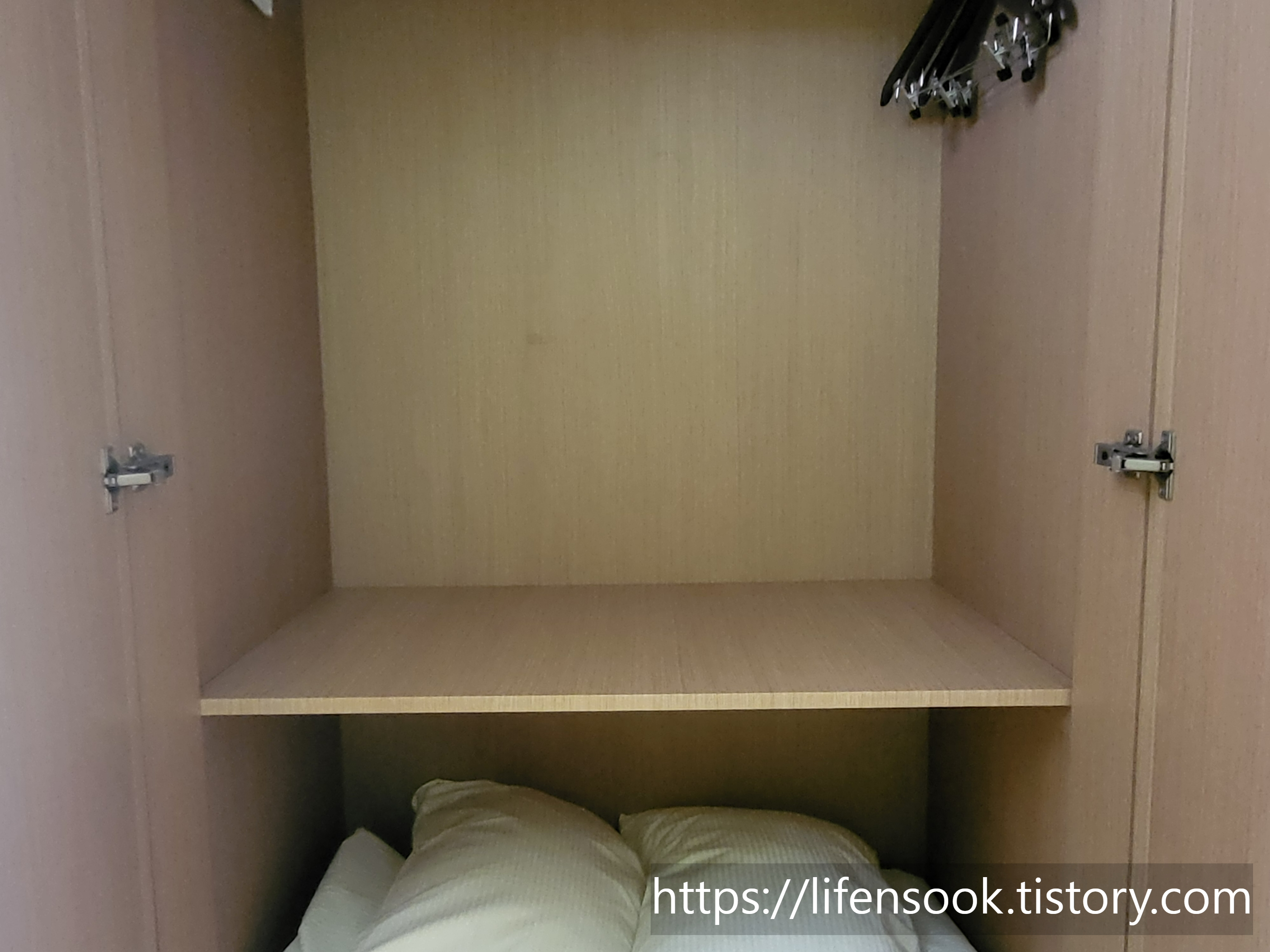 한화리조트 대천파로스 로얄 오션뷰 침대방 옷장