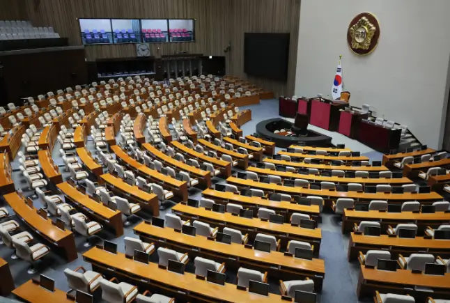 “필리버스터란? 뜻부터 민주당·국힘당 사례, 최장시간 기록까지 완전 정리”