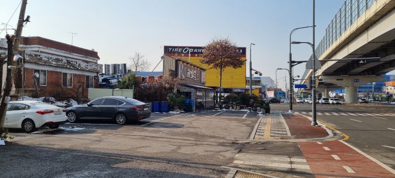 넓은뜰-주차장