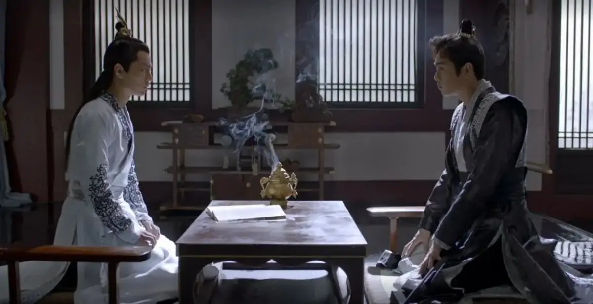 경여년-샤오잔과-마주보고-앉아있는-장약윤