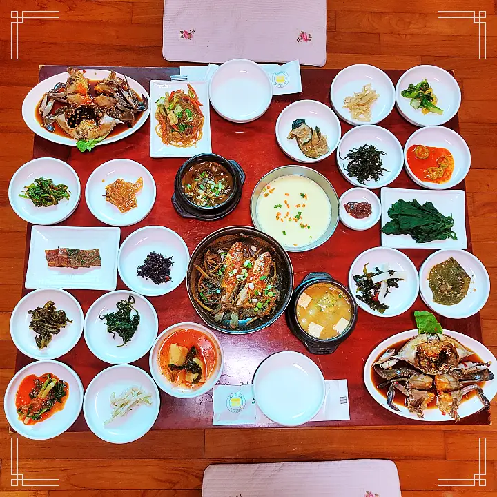 백반기행 김용림 편 간장게장 갈비찜 24첩 시골밥상 한옥마을 한정식 김포 맛집 소개