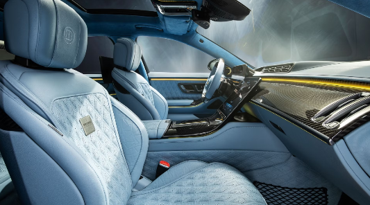 벤츠 AMG S클래스 E 퍼포먼스 내부디자인