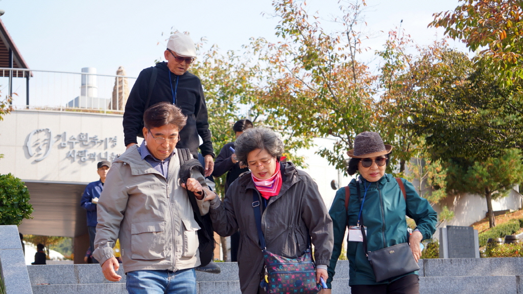 img.jpg?credential=yqXZFxpELC7KVnFOS48yl