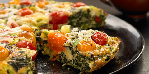 아침에는 이탈리아식 오믈렛 &lsquo;프리타타&rsquo;: 레시피 VIDEO: Tomato spinach frittata recipe