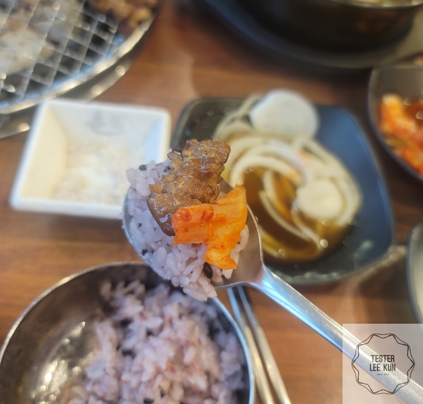 통통갈비 돼지갈비와 공기밥