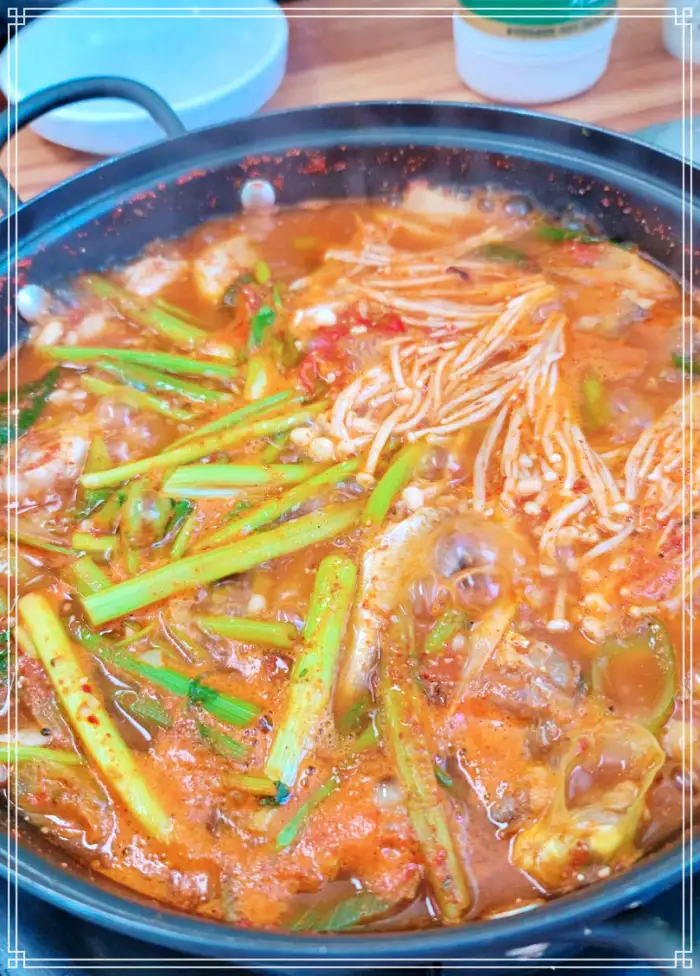 전남 신안 전장포항 맛집 황강달이 한상