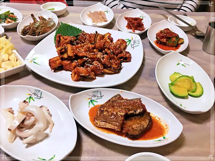 생방송 투데이 논현동 학동역 방탄비빔밥 맛집