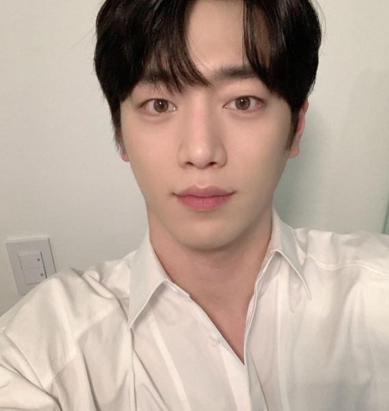 서강준 나이 프로필 키 머리 인스타 복근 화보 레전드 남친짤 과거
