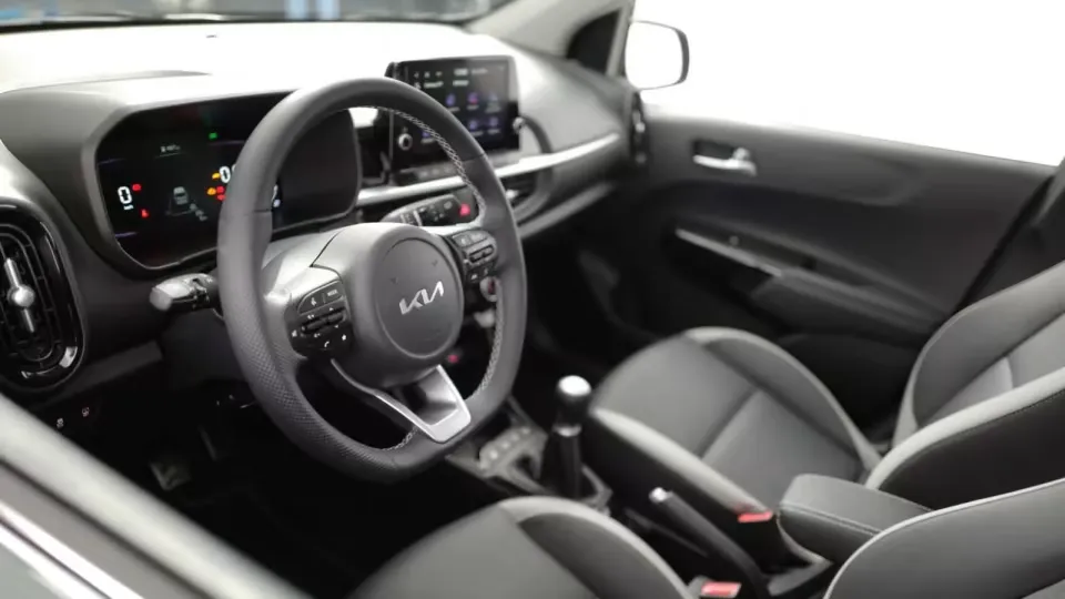 모닝-페페리-실내